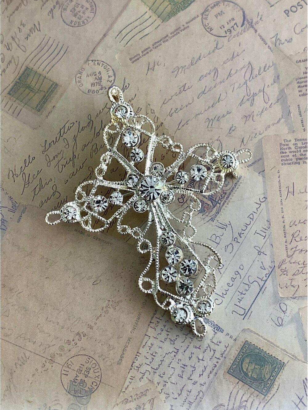 Vintage Elegant Silver Cross Brooch with Sparkling Rhinestones - Classic